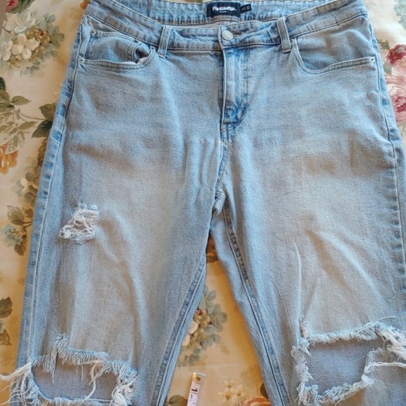 RSQ Slim Taper Men's Distressed Jeans size 34W x 32L - Picture 11 of 12